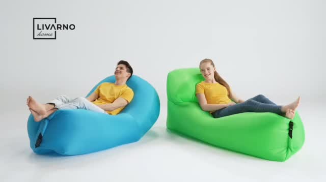 Inflatable Outdoor Sofa from Saverslb Instagram